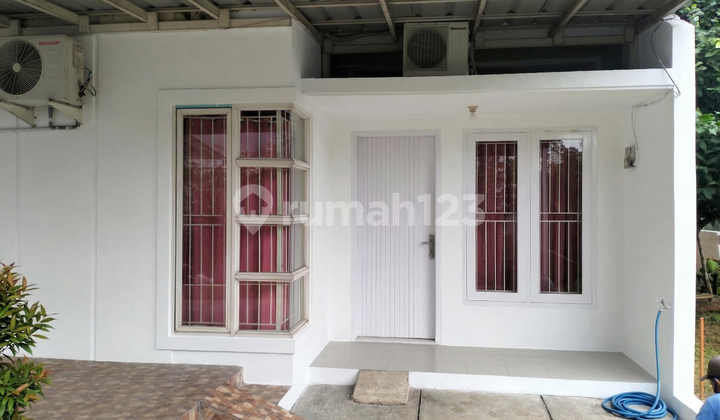 Rumah Hook Luas Tanah 175M² Villa Casablanca Depok