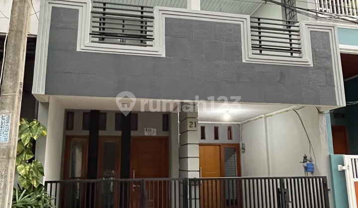 Rumah 2 Lantai Rapi Cakep Kranggan Permai Free Notaris