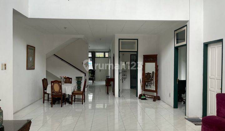 Rumah 2 Lantai Bagus Dekat Area Perkantoran 2