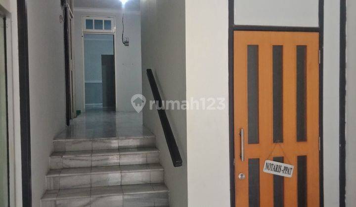 RUANGAN UNTUK KANTOR DEKAT AREA PERKANTORAN 1