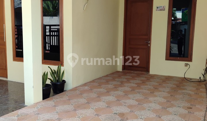 Rumah Bersih dan Terawat Akses Dekat ke Pintu Tol