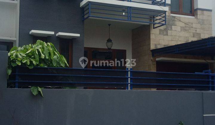 Rumah 2 Lantai Veteran Dekat Area Perkantoran 1