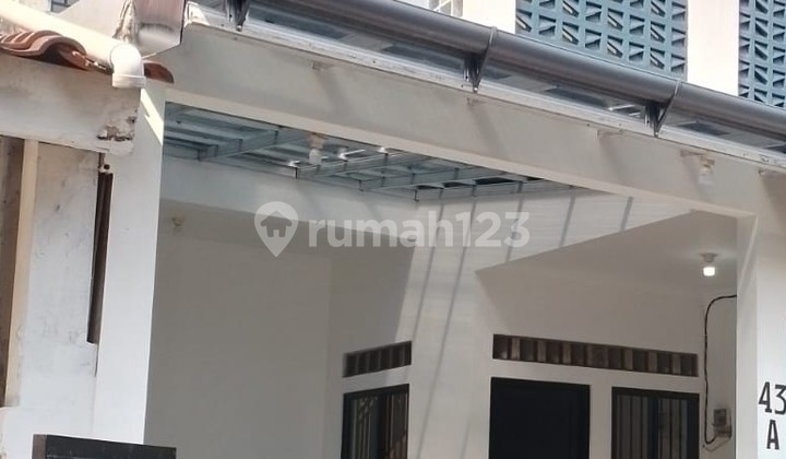 Rumah Pondok Pinang Akses Dekat Pondok Indah Dan Mrt Lebak Bulus