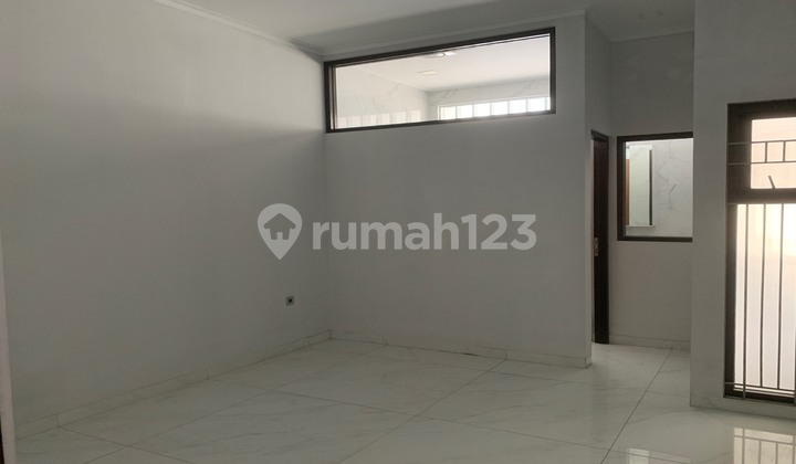 Cheap House Nice In The Middle Of The City 2