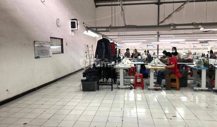 Gudang di Komplek Industri Sadang Rahayu, Bandung 1
