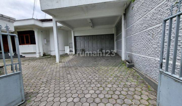 Rumah di Setramurni Tengah
, Bandung 2