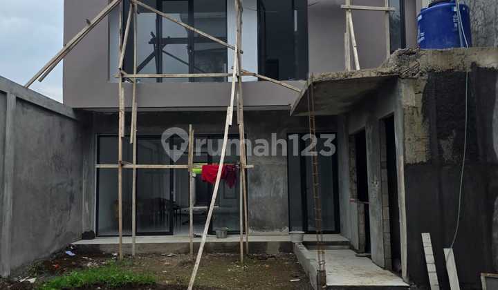 Dijual Rumah Di Setiabudi Regency , Udara Sejuk Dan Lingkungan Nyaman