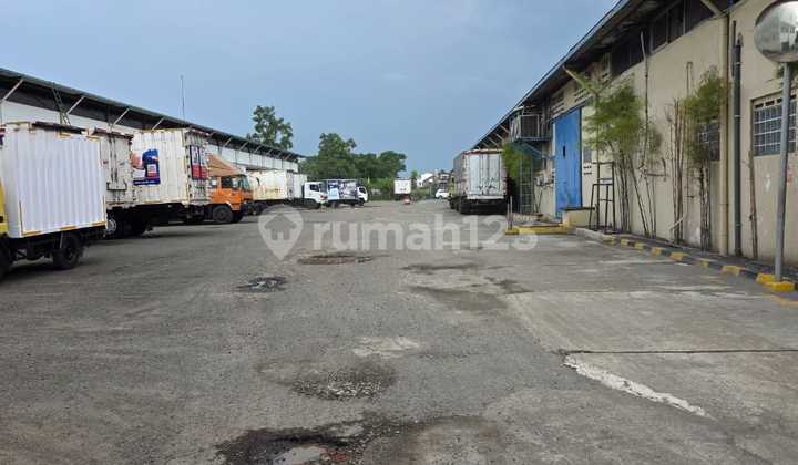Land for Rent in Kiaracondong, Suitable for Padel.