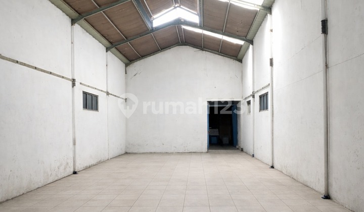Warehouse for Sale in Sukamenak, Margahayu.