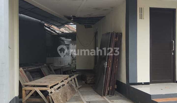 For Sale Quick House Needs Renovation In Sawah Kurung 2