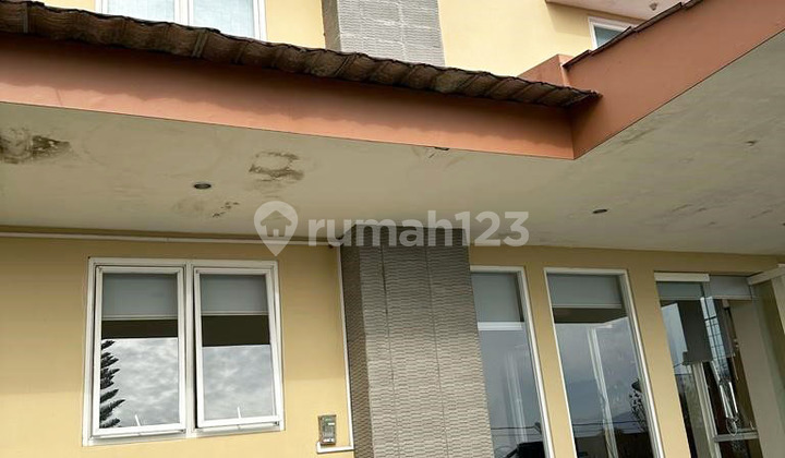 Rumah/Villa di Panderman Hills Batu Jl. Jeruk, 3 Lantai, View Bagus 2