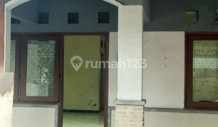 Rumah di Babatan Pratama Surabaya Barat, Bagus + Terawat, 2 Lantai, Hadap Timur 2