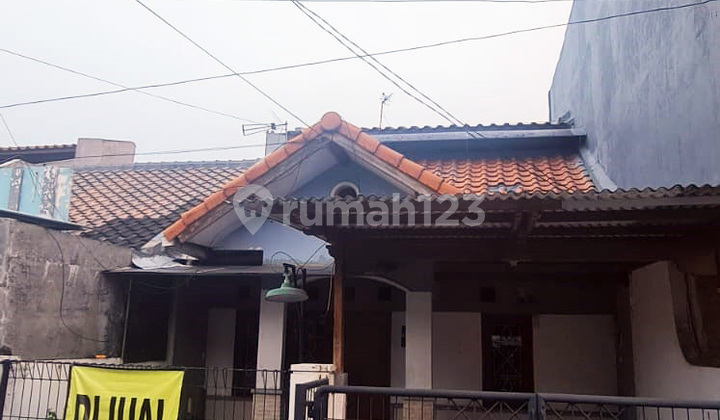 Rumah di Babatan Pratama Surabaya Barat, Bagus + Terawat, 2 Lantai, Hadap Timur