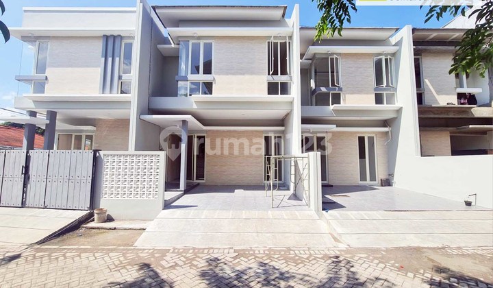 Rumah Baru Gress di Taman Gading Pantai Surabaya Timur, Minimalis, 2 Lantai, SHM, Sisa 1 unit aja... Buruan !!!! 2