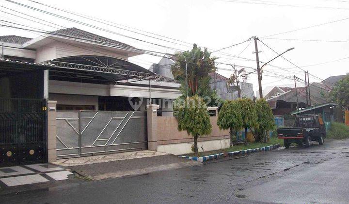 Rumah di Bendul Merisi Selatan, Hoek, Lux, Row Jalan Lebar 9 meter, Siap Huni 1