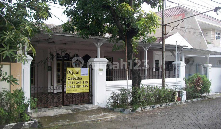 Rumah di Kutisari Indah Selatan Surabaya Selatan, Bagus + Terawat, Row Jalan Lebar 1