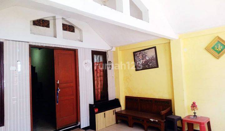 Rumah di Margorejo Gang, Surabaya Selatan, Dekat Maspion Square Margorejo 2