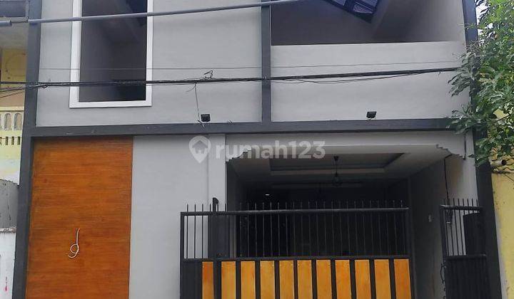 Kos Baru Gres Modern Mewah di Pusat Kota Sidoarjo 1