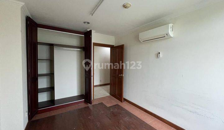 Kondominium Graha Famili 3 Bedrooms Murah 2