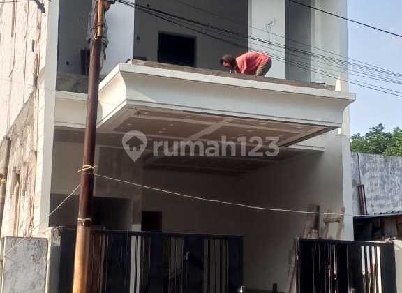 Rungkut Asri Rumah Baru Gress Sangat Dekat Dengan Jalan Raya