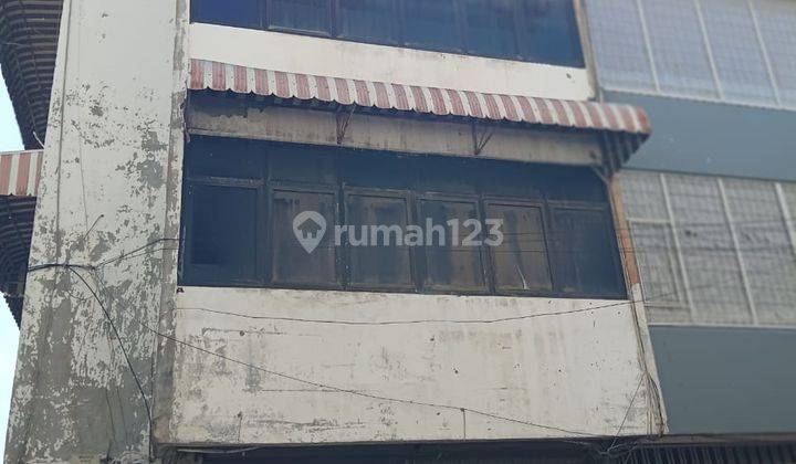 Chandra Di Sewakan Ruko Uk 6.5x16m di Komplek Jelambar 2