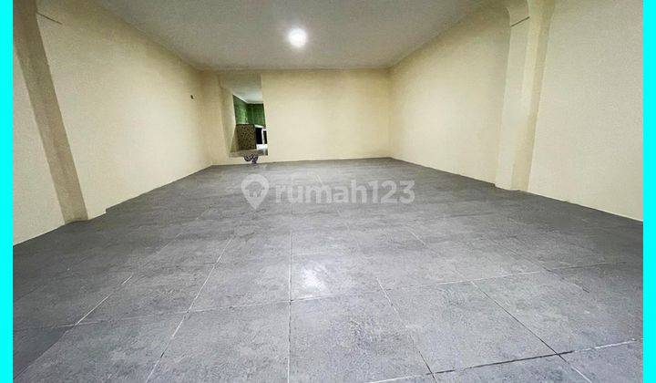 Chandra Disewa Rumah Uk 4.5x20m di Jelambar 1