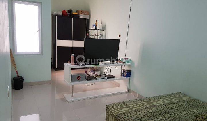 Chandra Rumah Jelambar 2 Lantai Uk 6x20m Jalan Lega di Komplek Kavling Polri 2