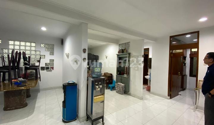  Chandra Rumah Bagus Lt 240m Lokasi Bagus di Kavling Polri Jelambar 4