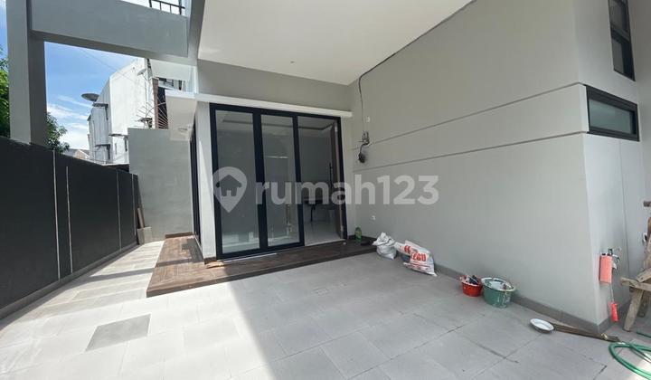 Chandra Rumah Baru Hoek 3 Lantai Hadap Selatan di Komplek Kavling Polri  10