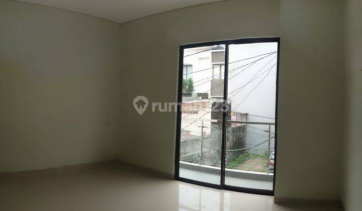 Chandra Rumah Baru Uk 4x11m di Tanjung Duren 5