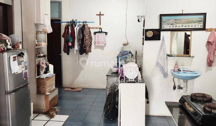 Chandra Rumah Lt 176m2 Lokasi di Jalan Raya Jelambar 7