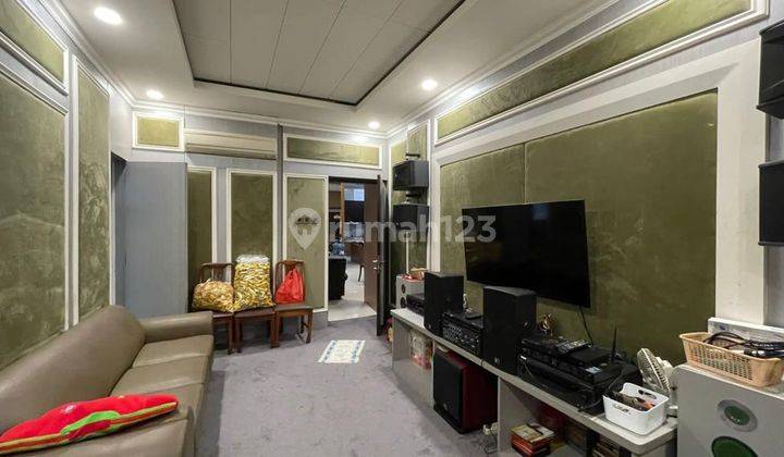 Chandra Rumah Bagus Uk 16x22m Lokasi Bagus di Komplek Perumahn Grawisa 1