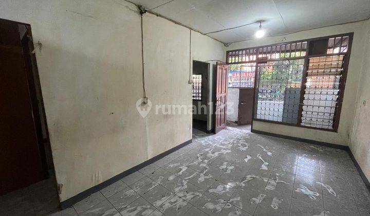 chandra Rumah uk 5x10m jalan 2 mobil di jelambar 2