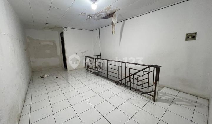 Chandra Disewa rumah ukuran 4x13m di jelambar 2