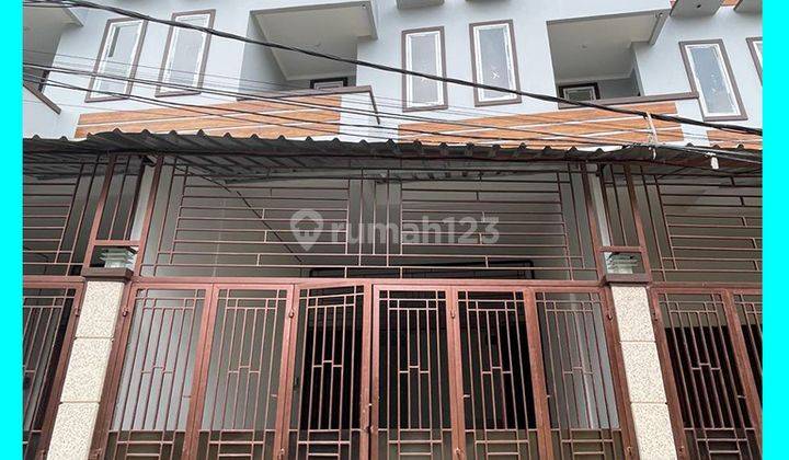 Chandra Rumah Baru Uk 5x16.5m di Komplek Jelambar 1