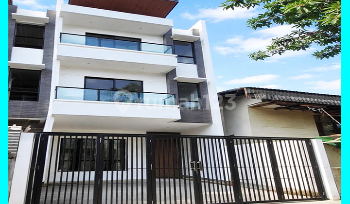 Chandra New House Size 5x15m in Taman Ratu Complex