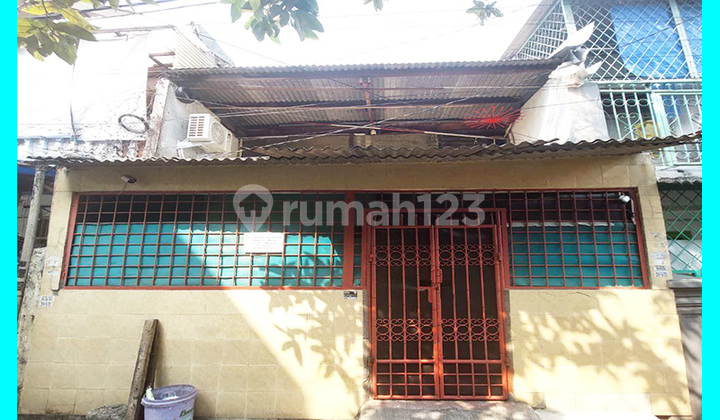 Chandra 5x14.8m house in Jelambar