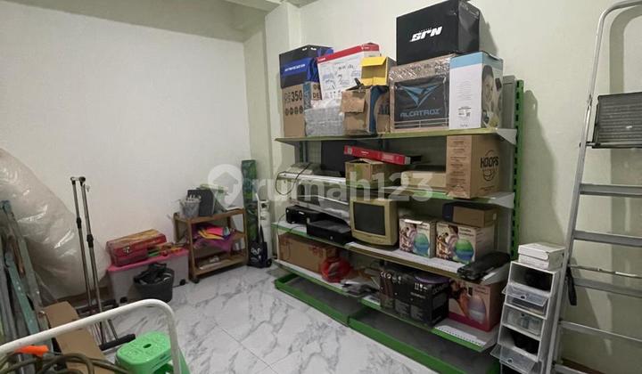 Chandra 5x16m Shop House on Jalan Raya Komplek Dutamas Jelambar 2