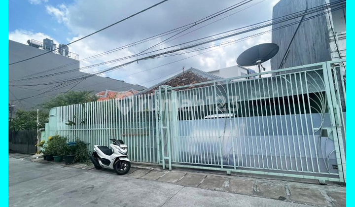 Chandra Rumah Lama Luas 374M2 Lokasi Bagus di Jelambar