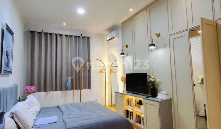 Chandra Rumah full furnish ukuran 5.8x22m di Jelambar 2