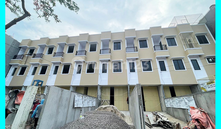 Chandra Ruko baru ukuran 4x31m jalan 3 mobil di jelambar