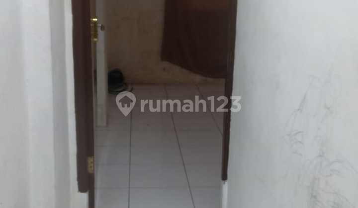 Chandra Disewa rumah ukuran 4x13m di jelambar  2