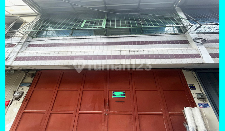 Chandra Sewa Rumah ukuran 4.2x11m di jelambar