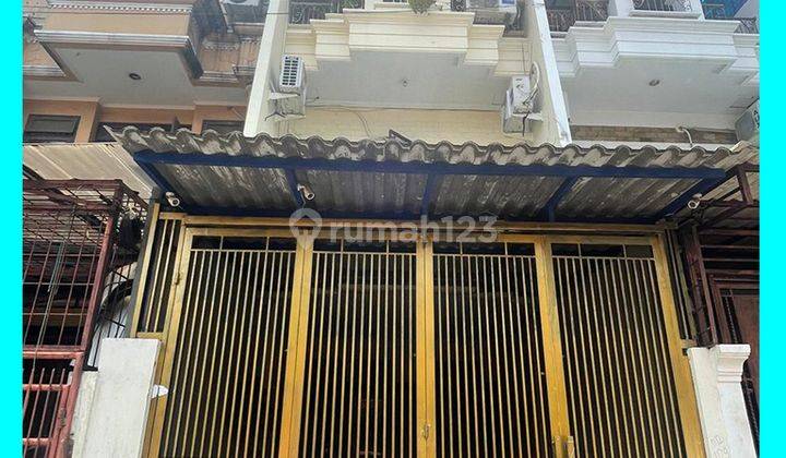 Chandra Rumah Uk 4x20m Hadap Timur di Komplek Kavling Polri 1