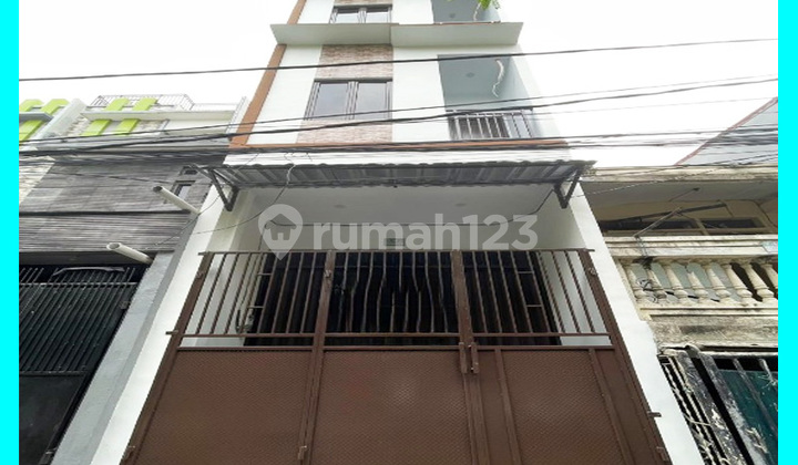 Chandra Disewa rumah baru Ukuran 3.2x10.5m di jelambar