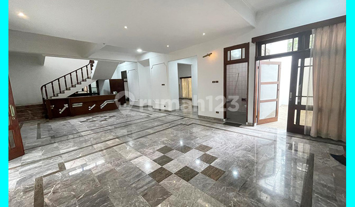 Chandra Disewa rumah ukuran 17.5x25m di komplek kavling polri