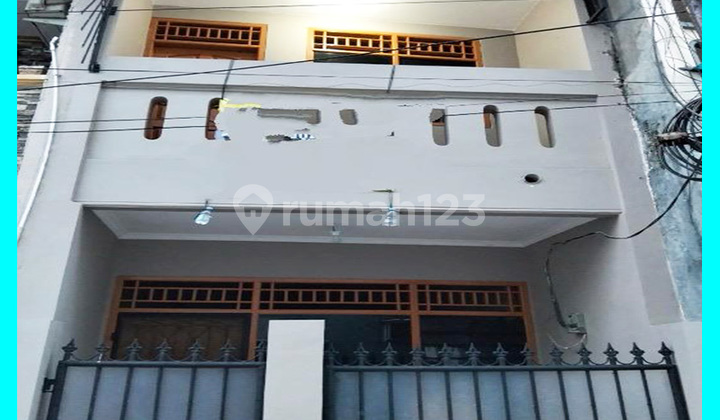 Chandra Disewa rumah ukuran 3x9m di Jelambar Chandra Disewa rumah ukuran 3x9m di Jelambar