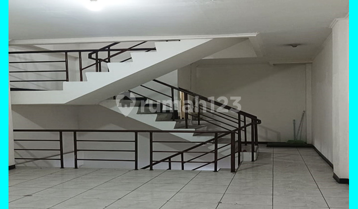 Chandra Ruko uk 4x15m di jalan besar jelambar