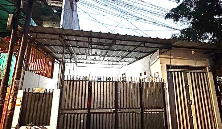 Chandra Old House Size 4X20m in Jelambar 2
