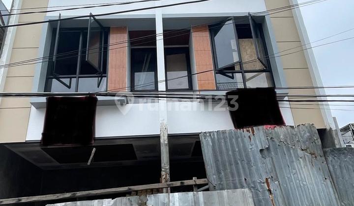 Chandra Rumah Baru Ukuran 3.5X15m Hadap Timur di Jelambar 2